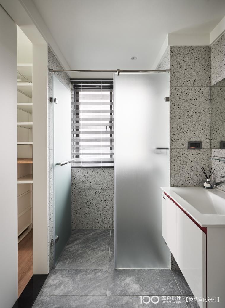 圖片由懷特設計提供，看看這個作品的其它部分。